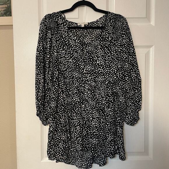 Umgee Tops - Umgee Animal Print Babydoll Top in Black and white high/lo size 1XL